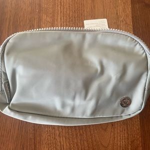 Lululemon Everywhere Belt Bag